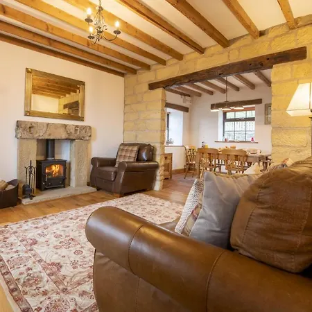 Threpnybit Holiday home *